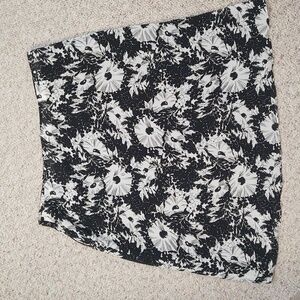 Vintage Liz Clairborne First Issue Black and White Floral Skirt, Size 16